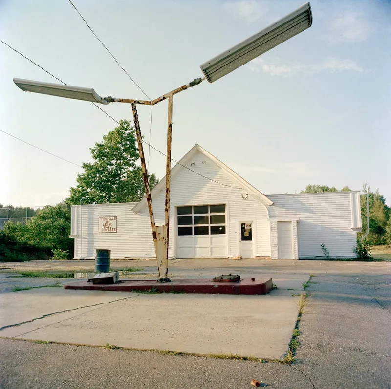 Homage to Walker Evans — a photograph by Willard Traub.
