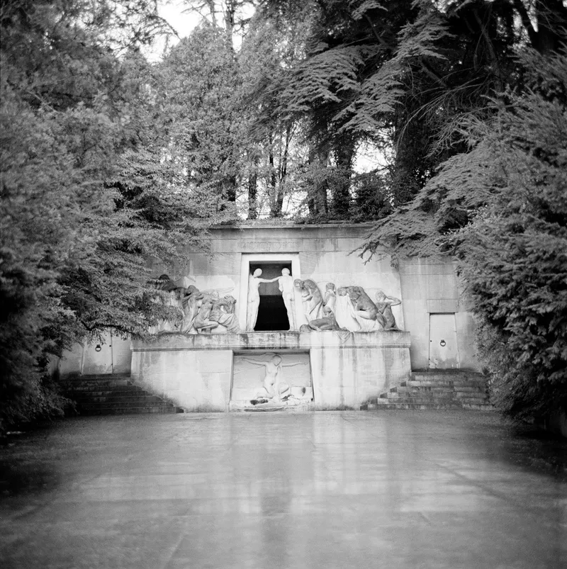 Père Lachaise #1 — a photograph by Willard Traub.