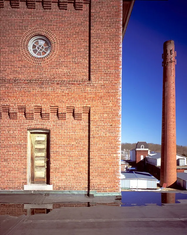 xOpen Studios 2005 — a photograph by Willard Traub.